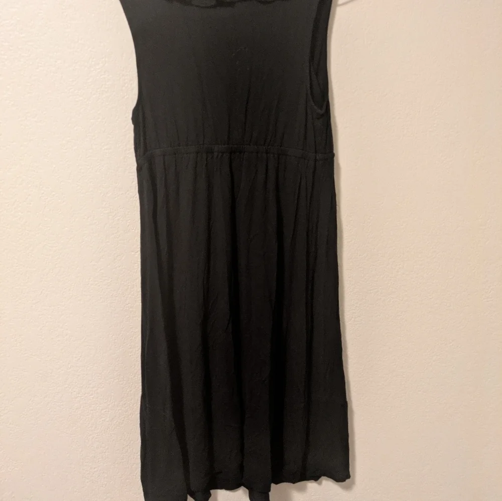 Liz Lange Maternity Dress Size Medium. - Picture 2 of 3